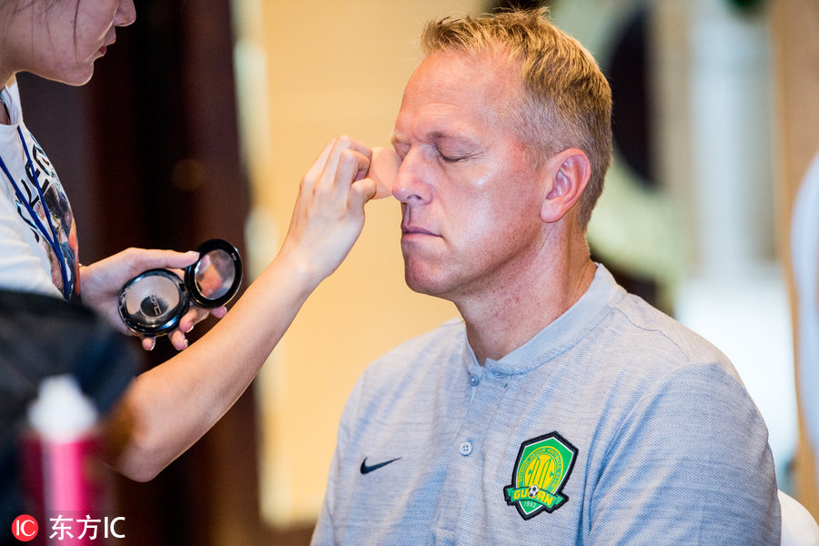 爱游戏官网-北京国安发布备战花絮；国际比赛日手感冰凉；欧冠任务艰巨；赛季目标并未改变的简单介绍